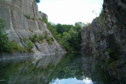 Jezírko v&nbsp;Prokopském údolí